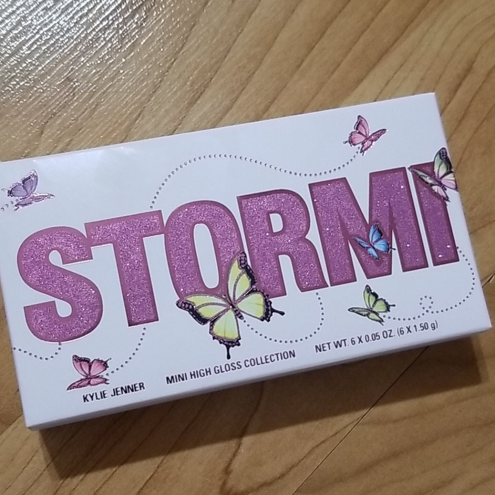 Kylie cosmetics stormi mini high gloss set
